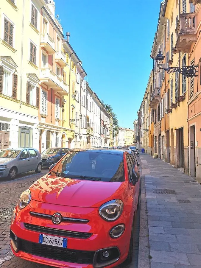 Parma Borgo Antico I I I Privat Parking Freeアパートメント 0*,  イタリア